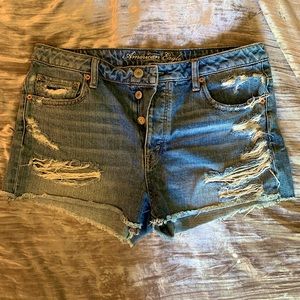 American Eagle mid rise shortie short